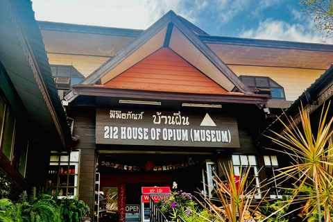 Chiang Rai: Discover 7 Must-See Spots & Lunch Included Discover Chiang Rai: 7 Must-See Spots with Lunch Included