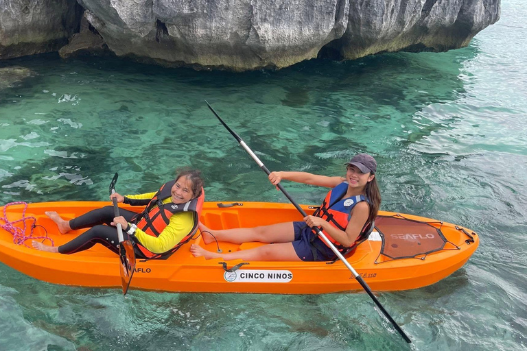 Coron Island: Coastal Trimaran Tour