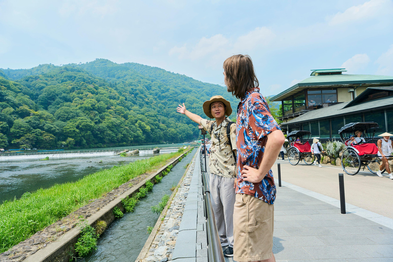 Kyoto: Arashiyama UNESCO Walking Tour with Admission