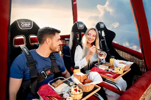 Dubai: Gökyüzünde Kahvaltı ile Sıcak Hava Balonu