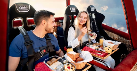 Dubai: Hot air Balloon Private with Breakfast in the sky