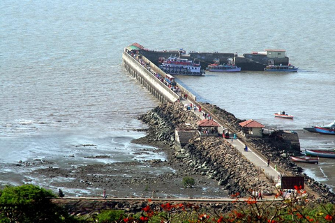 Mumbai: Private Guided Tour with Caves, Markets, and Art