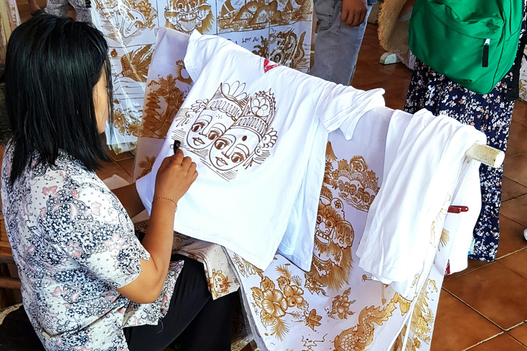 Authentic Yogyakarta: Tamansari Breakfast, Batik & Sunset
