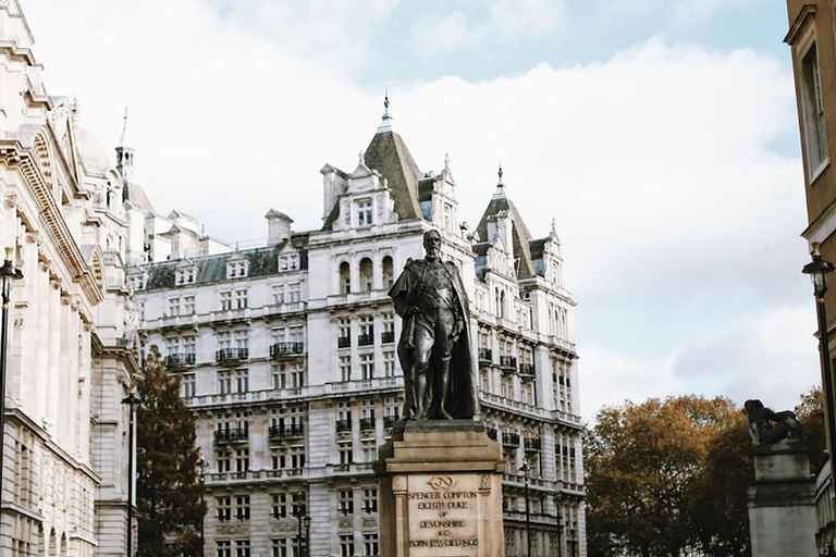 伦敦半日游泰晤士河游船、大笨钟和伦敦塔