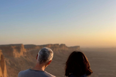 Riyadh: Edge of the World Tour with Snacks and Coffee