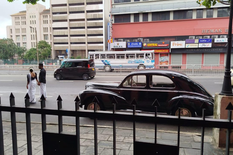 Colombo: Unique Classic Car Sightseeing Experience