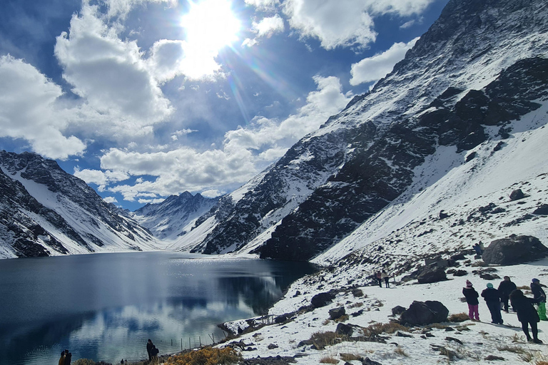 Experience Portillo and Laguna del Inca with a picnic. Santiago - The Andes - Laguna del Inca and Portillo