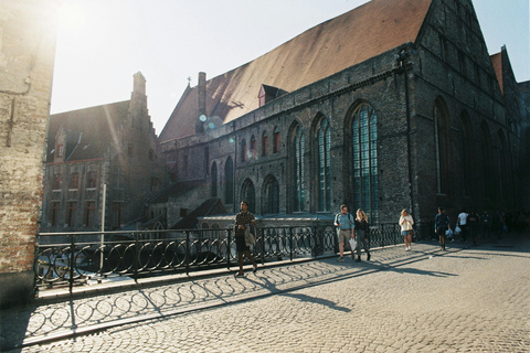Bruges: Private Walking Tour With a Local 3-Hour Tour
