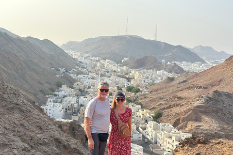Muscat: Sunset Mountain Tour with Dinner and Transfers