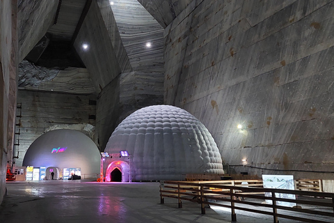 Bucharest: Salt Mine & Dracula's Tomb Small-group Minibus