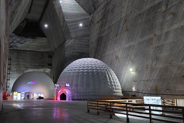 Bucharest: Salt Mine & Dracula's Tomb Small-group Minibus