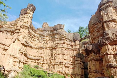 Pha Chor Canyon and Handicrafts Tour