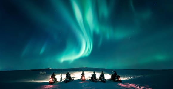Levi: Northern Lights Snowmobile Safari and Campfire Picnic