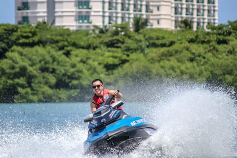 Cancun: Jet Ski Rental Sea Doo in Cancun