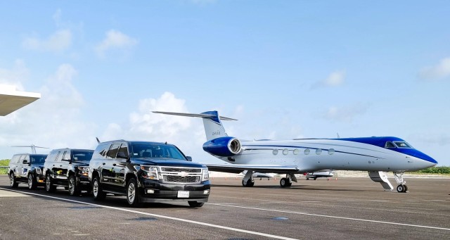 Visit Turks and Caicos Private Round-Trip Airport/Marina Transfer in Grace Bay
