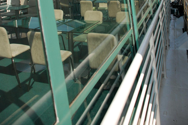 Budapest: Scenic Danube Cruise with Welcome Drink Budapest: Evening Panorama Cruise on the Danube with Welcome Drink