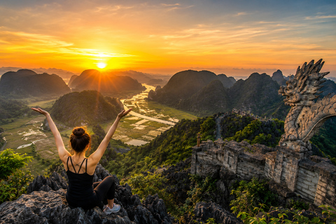 Hanoi: Ninh Binh Jeep Tour to Bich Dong, Trang An, Mua Cave