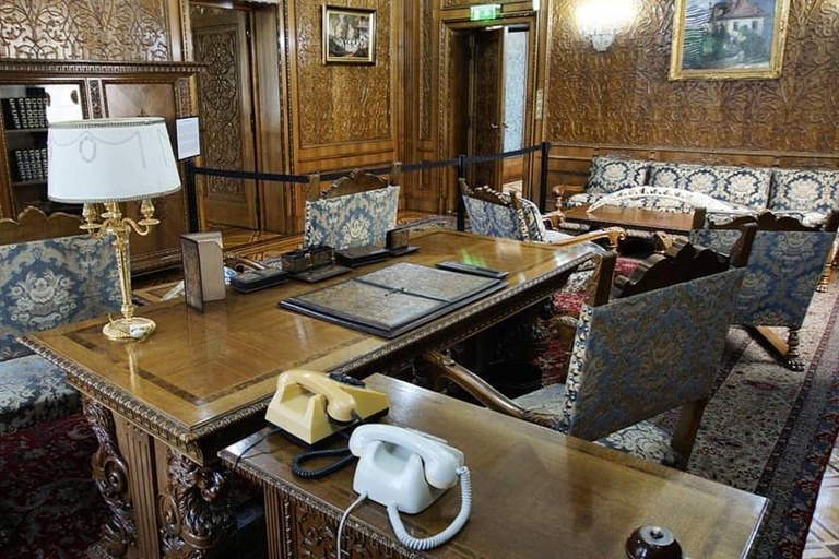 Bucharest: Tour to Ceausescu Mansion & Palace of Parliament