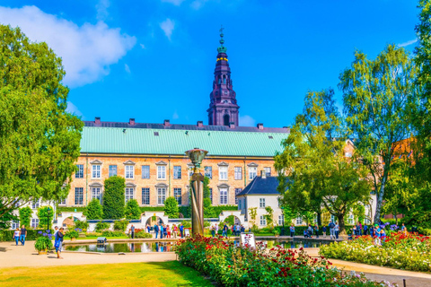 Prywatna wycieczka z pominięciem kolejki do Duńskiego Muzeum Żydowskiego w Kopenhadze4-godzinne: Duńskie Muzeum Żydowskie i wycieczka po Starym Mieście