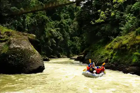 Costa Rica: The Adrenaline of the Pacuare Rapids