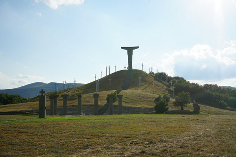 Tbilisi: Jvari Monastery and Didgori Monument Private Trip