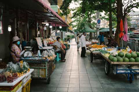 Bangkok: Private Long-Tail Canal Cruise & Local Life - Image 3