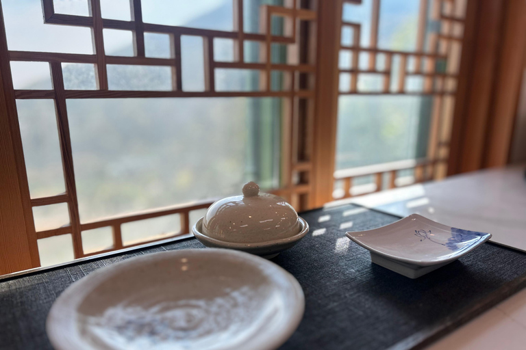 Busan: Beomeosa Temple Tour with Meal and Hike Option