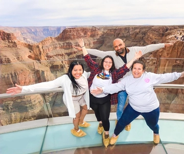 Las Vegas: Grand Canyon, Hoover Dam & 7 Magic Mountains Tour
