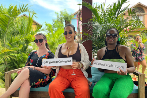 Brunch à volonté Village People au Tiny Village Cartagens