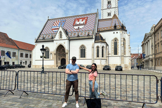 Zagreb: Walking Tour of City Center, Funicular & WW2 Tunnels