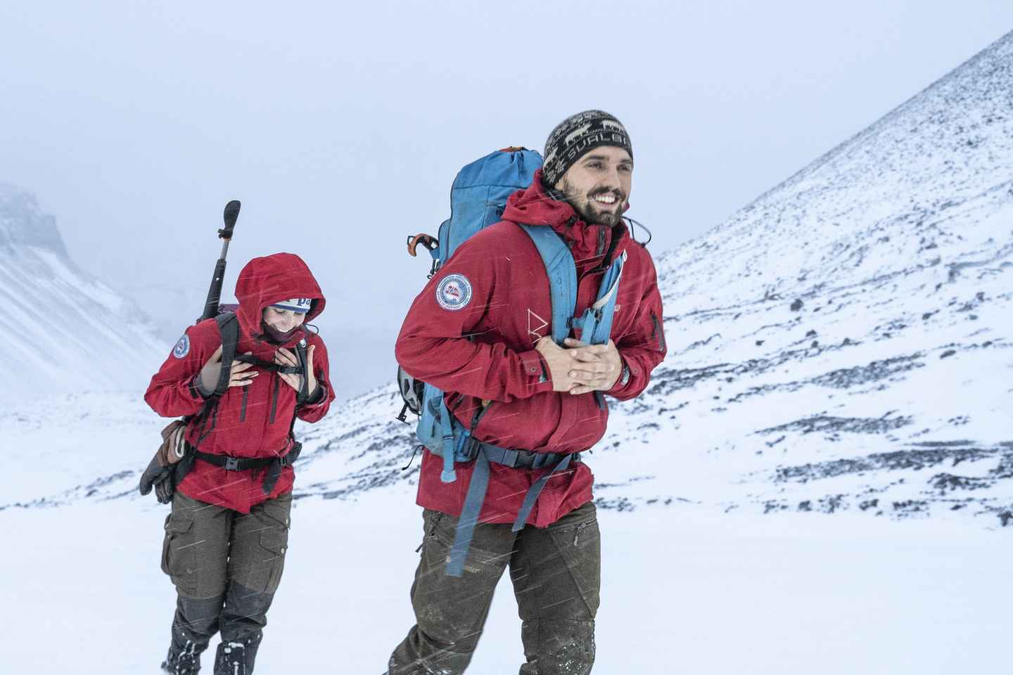 Longyearbyen: Snowshoeing Adventure to Svalbard Glacier