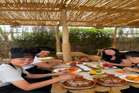 Desde Agadir: clase de cocina marroquí y visita al mercado localDesde Agadir: clase de cocina marroquí y visita a un mercado local