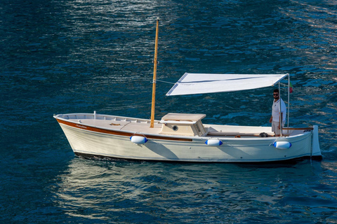 From Amalfi: Amalfi - Positano - Coast boat tour Da Amalfi: tour in barca Amalfi - Positano - Coast