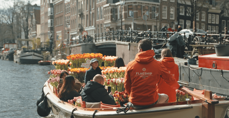 Amsterdam: Premium Tulip Boat Canal Tour photo 8