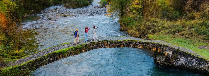 Visite des vignobles de la gorge de Machakhela avec déjeuner au départ de Batoumi