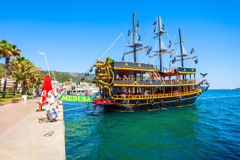 Alanya: Pirate Boat with Foam Party incl. Lunch & Drinks