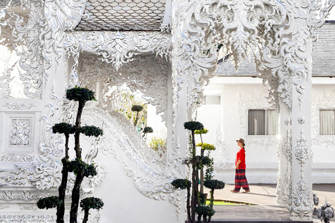 Chiang Mai to Chiang Rai Famous Temples Journey with Buffet Chiang Rai White,Blue,Black Temple+Buffet and Hotel Pick Up