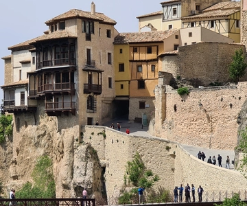 Madrid: Cuenca Day Tour with or without Enchanted City