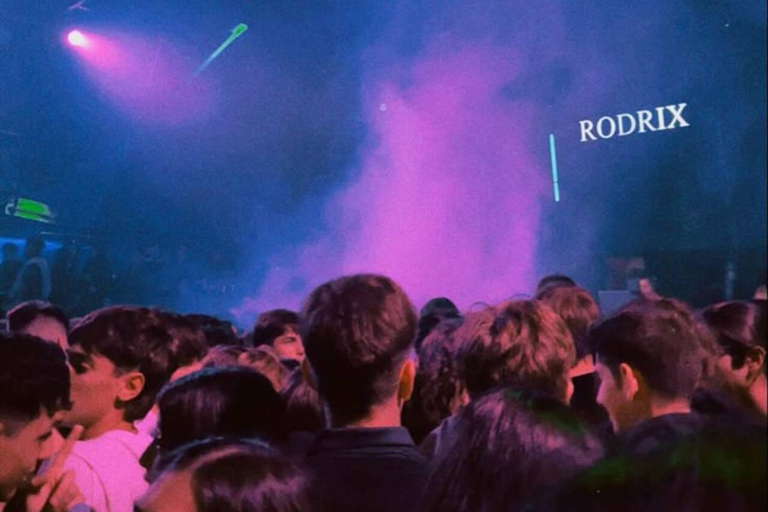 كانكون: ليلة واحدة في أسطح حصرية ونوادي المكسيككانكون: ليلة واحدة في أسطح ونوادي حصرية في المكسيك