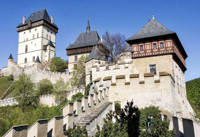 From Prague: Half-Day Karlstejn Castle Tour