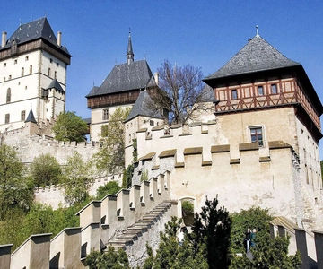 From Prague: Half-Day Karlstejn Castle Tour