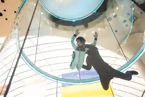 Hyderabad: Indoor Skydiving Experience