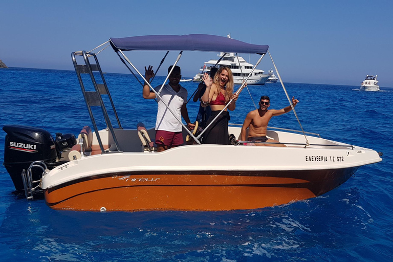 Private Speedboat Tour in Zakynthos (up to 6 people) Private Speedboat Tour to Shipwreck and Blue Caves