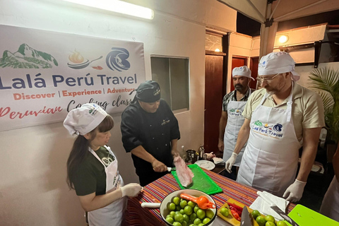 利马 - 米拉弗洛雷斯：秘鲁烹饪课程、皮斯科酸酒与热带水果利马 - 米拉弗洛雷斯：秘鲁烹饪课程、皮斯科酸酒和热带水果