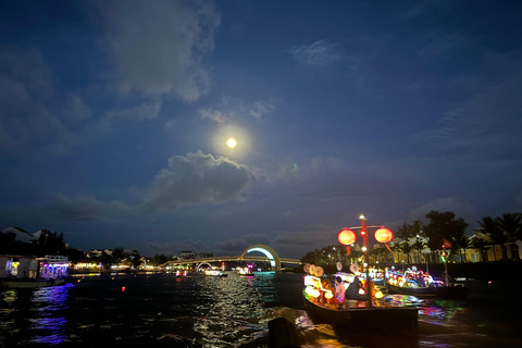 Hoi An: Lantern Boat Ride, Moonlight Bridge & Memories Show