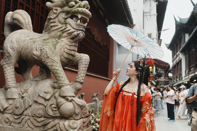 Shanghai: Yu Garden Hanfu Experience with Photoshoot Professional Makeup + Yuyuan Garden Tou