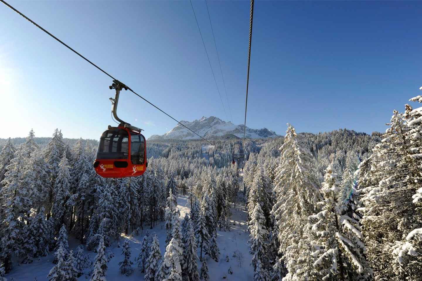 Kriens: Mt. Pilatus mit der Panoramagondel und Luftseilbahn