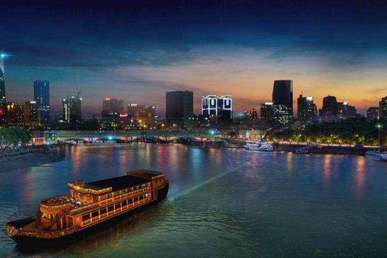 Découvrez Saigon de nuit en croisière