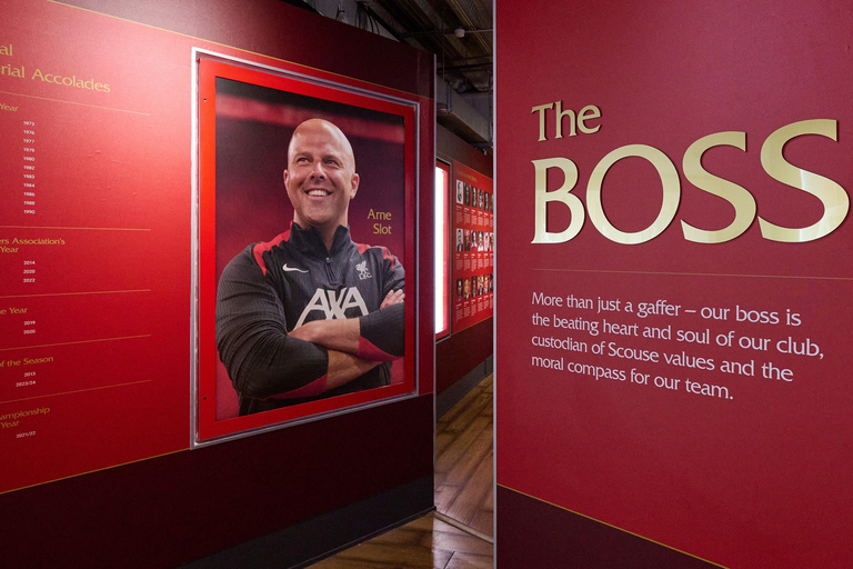 Liverpool: Tour gastronômico com comida e bebida em Anfield Experience