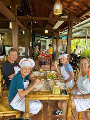 Hoi An:Farming and Cooking Class in Tra Que Herb Village